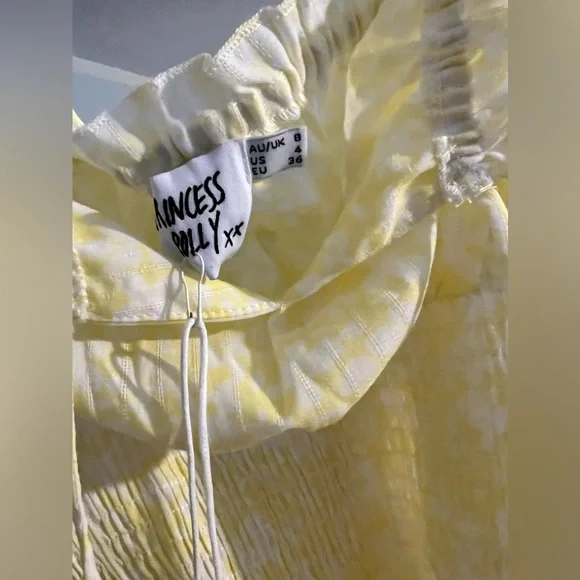 NWT yellow floral dress!! - Picture 4 of 7